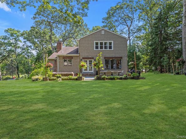 10 Woodfield Avenue, Northport NY 11768