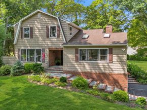 10 Woodfield Avenue, Northport NY 11768