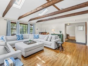 10 Woodfield Avenue, Northport NY 11768