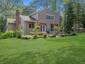 10 Woodfield Avenue, Northport NY 11768