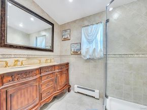 32 Albert Street, Hicksville NY 11801