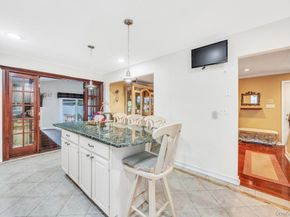 32 Albert Street, Hicksville NY 11801