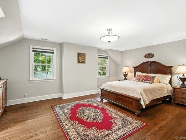 14 Ridgecrest East, Scarsdale NY 10583