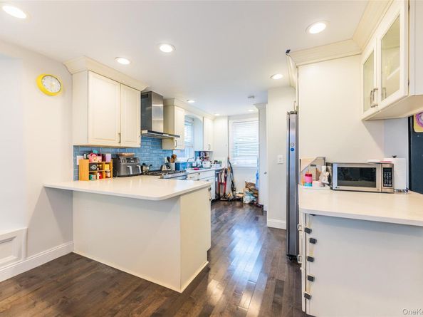 43 Jayson Avenue, Great Neck NY 11021