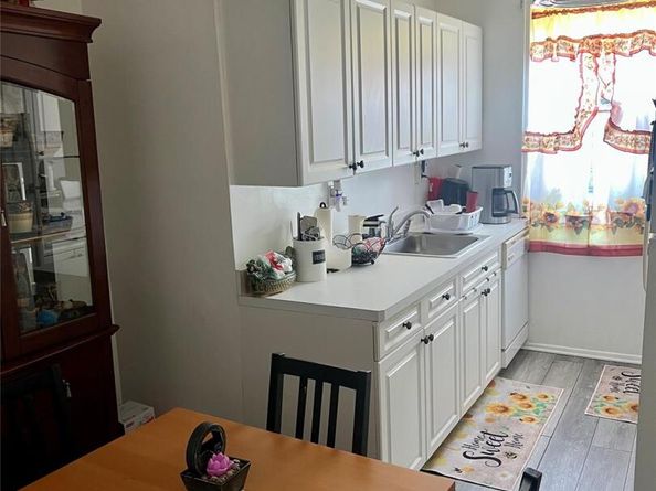 709 Warburton Avenue 7H, Yonkers NY 10701
