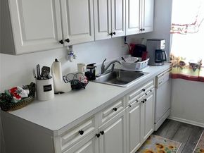 709 Warburton Avenue 7H, Yonkers NY 10701