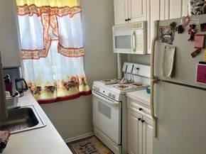 709 Warburton Avenue 7H, Yonkers NY 10701