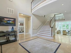 27 Dearman Close, Irvington NY 10533