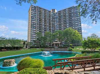 1 Bay Club Drive