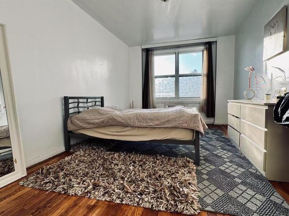 142-05 Roosevelt Avenue 310, Flushing NY 11354