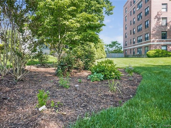 11 Alden Road 6H, Larchmont NY 10538