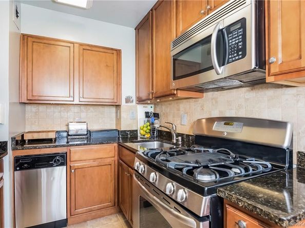 11 Alden Road 6H, Larchmont NY 10538