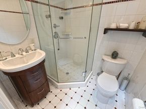 226 Oakview Avenue, Oceanside NY 11572