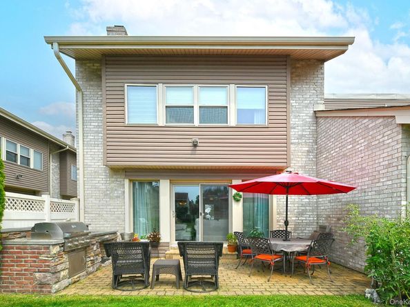 226 Oakview Avenue, Oceanside NY 11572