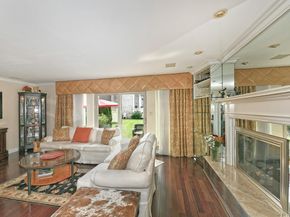 226 Oakview Avenue, Oceanside NY 11572