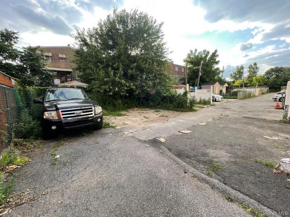 269 Balcom Avenue, Bronx NY 10465