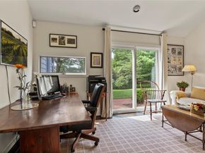 30 Huckleberry Lane, East Hampton NY 11937