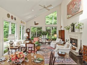 30 Huckleberry Lane, East Hampton NY 11937