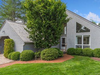 30 Huckleberry Lane