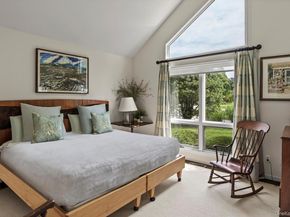 30 Huckleberry Lane, East Hampton NY 11937