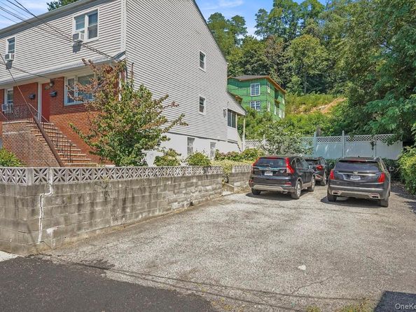 25 Montague Street, Yonkers NY 10703