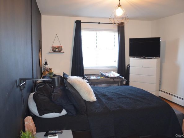 9910 60th Avenue 5F, Corona NY 11368