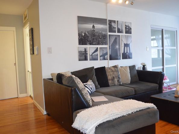 9910 60th Avenue 5F, Corona NY 11368