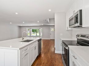 15 Byfield Place, Melville NY 11747