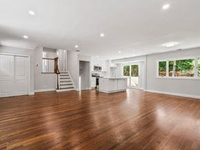 15 Byfield Place, Melville NY 11747