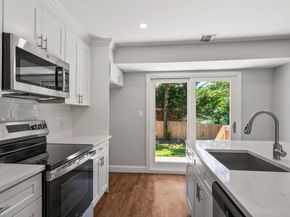 15 Byfield Place, Melville NY 11747