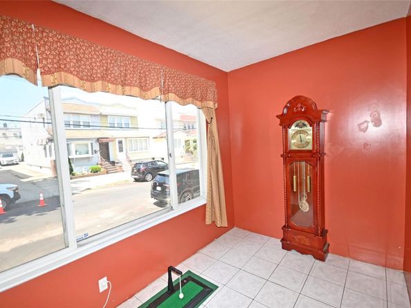 7823 85th Street, Glendale NY 11385