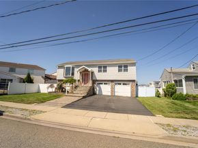 110 Stirling Avenue, Freeport NY 11520