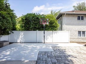 994 S End, Woodmere NY 11598
