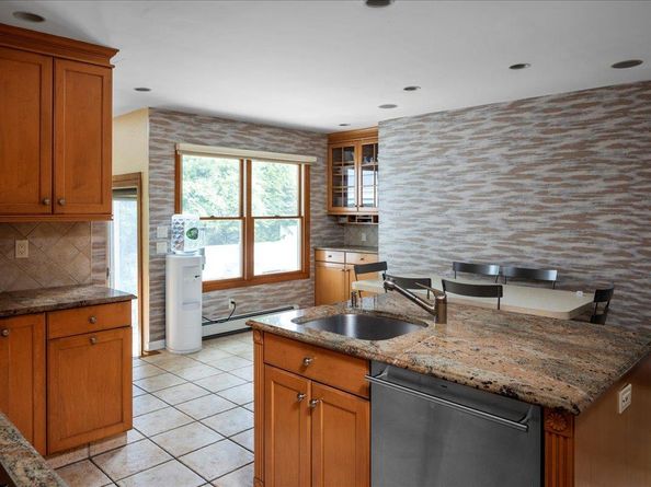 994 S End, Woodmere NY 11598