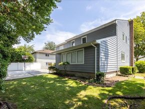 994 S End, Woodmere NY 11598