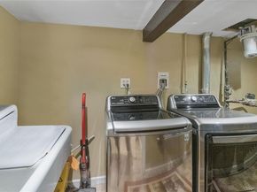 6924 68th Place, Glendale NY 11385