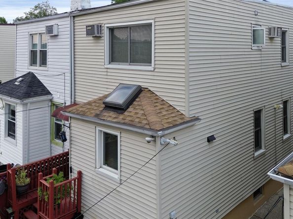 6924 68th Place, Glendale NY 11385