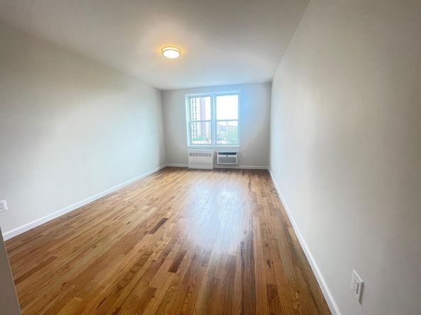 5930 108th Street 7HH, Corona NY 11368