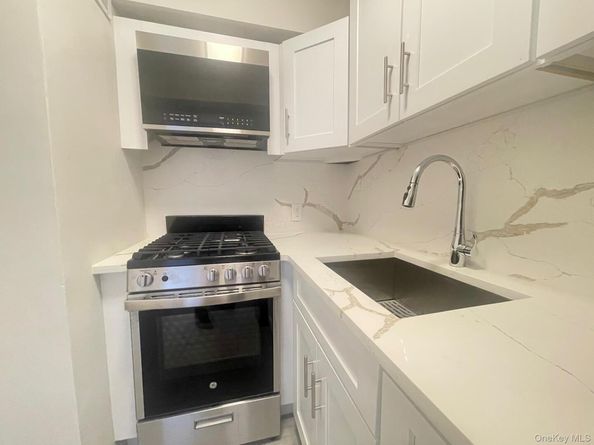 5930 108th Street 7HH, Corona NY 11368