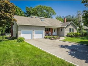 32 Merrivale Drive, Smithtown NY 11787