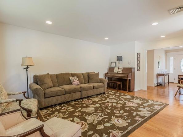 32 Merrivale Drive, Smithtown NY 11787