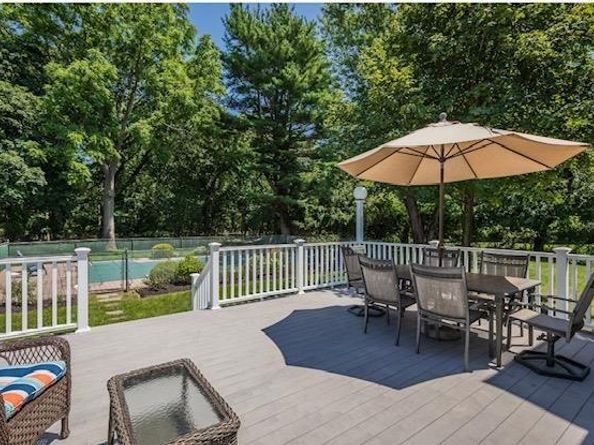32 Merrivale Drive, Smithtown NY 11787