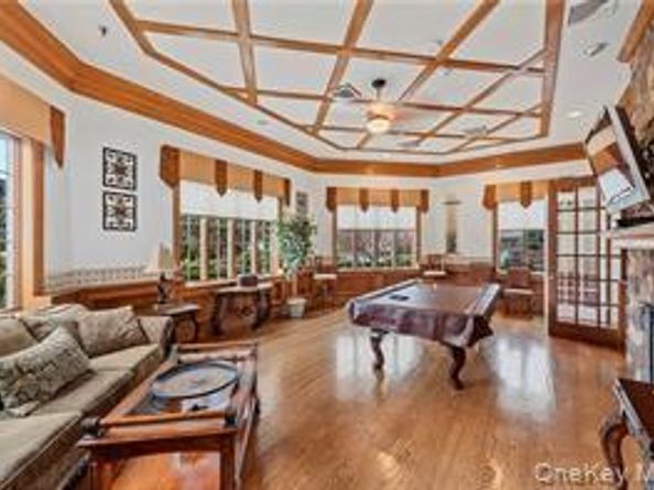 19 Augusta Drive, Cortlandt Manor NY 10567