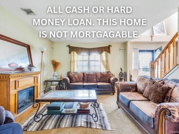 55 W Greentree Drive, Medford NY 11763