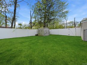 27 Halsey Street, Islandia NY 11749