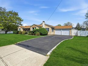 27 Halsey Street, Islandia NY 11749