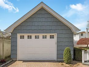 2000 Bergen Street, North Bellmore NY 11710
