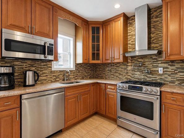 550 Cross Bay Boulevard, Broad Channel NY 11693