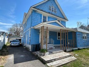 31 East Avenue, Freeport NY 11520