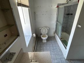 31 East Avenue, Freeport NY 11520